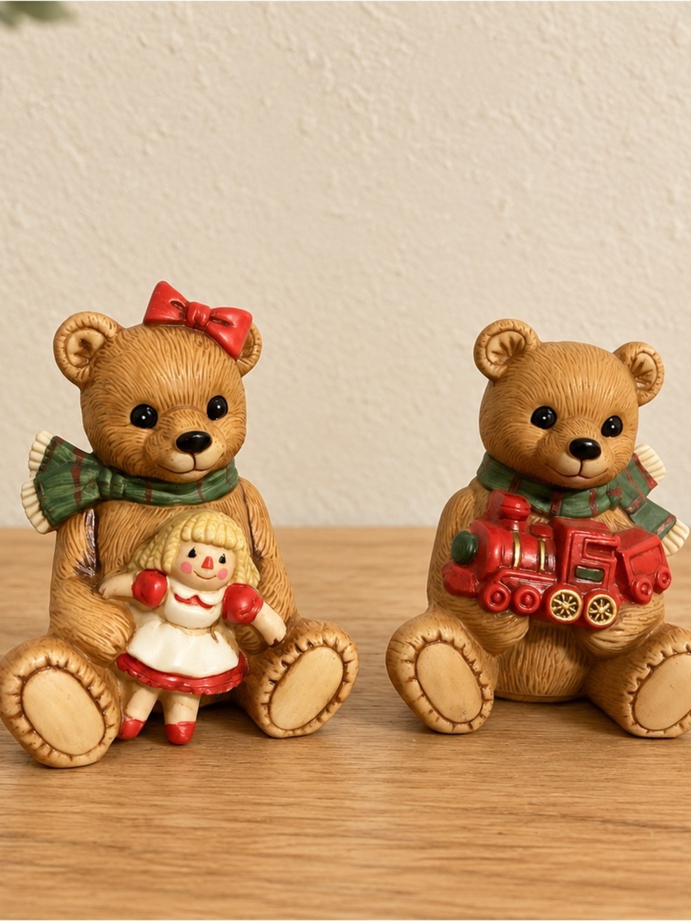 Vintage Homco #5560 Christmas Teddy Bear Figurines – Set of 2